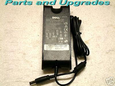 DELL INSPIRON 8000 8500 AC ADAPTER 19.5V 90W 9T215  