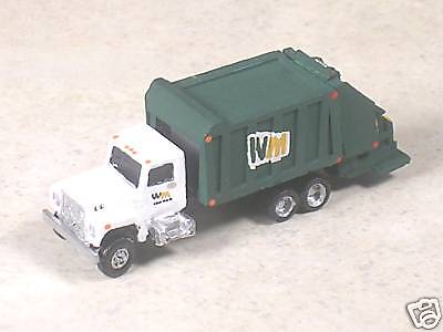 Scale 1990 International Green WM Garbage Truck  