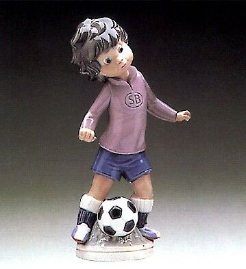 LLADRO 5135 SPORT BILLY SOCCER PLAYER*** PERFECT ***  