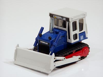 Caterpillar D4E Dozer   QUAKERNACK   1/50 NZG #205  